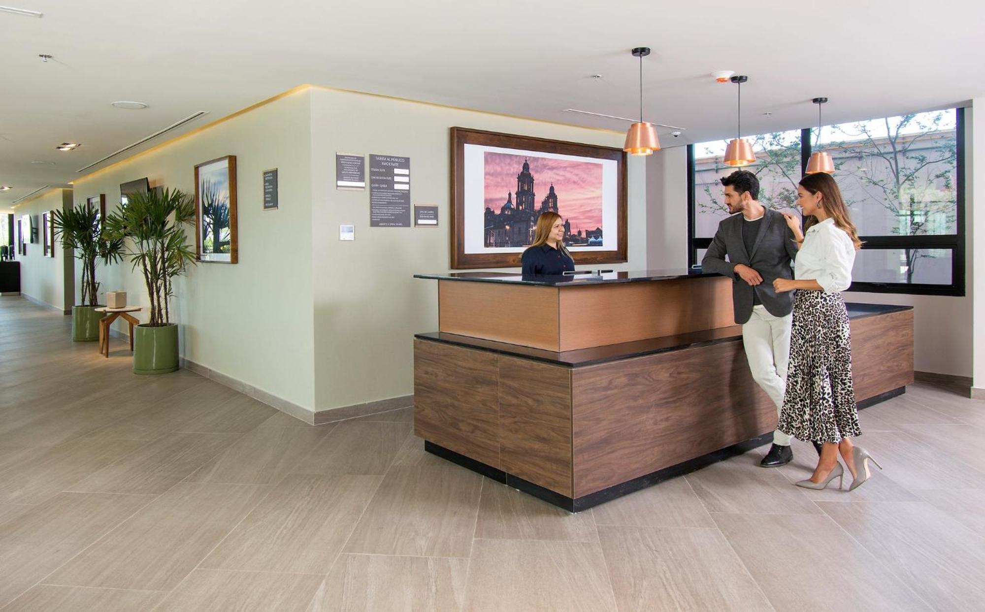 Staybridge Suites - Guadalajara Novena By Ihg Eksteriør billede
