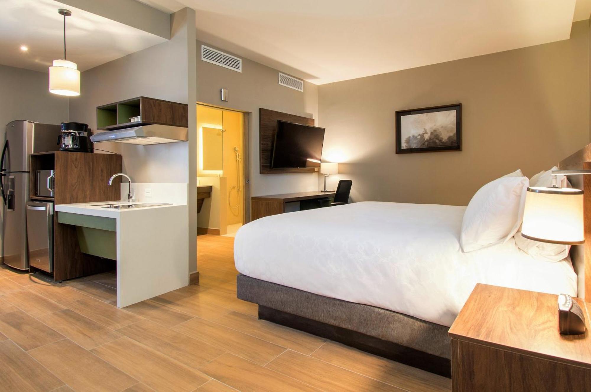 Staybridge Suites - Guadalajara Novena By Ihg Eksteriør billede