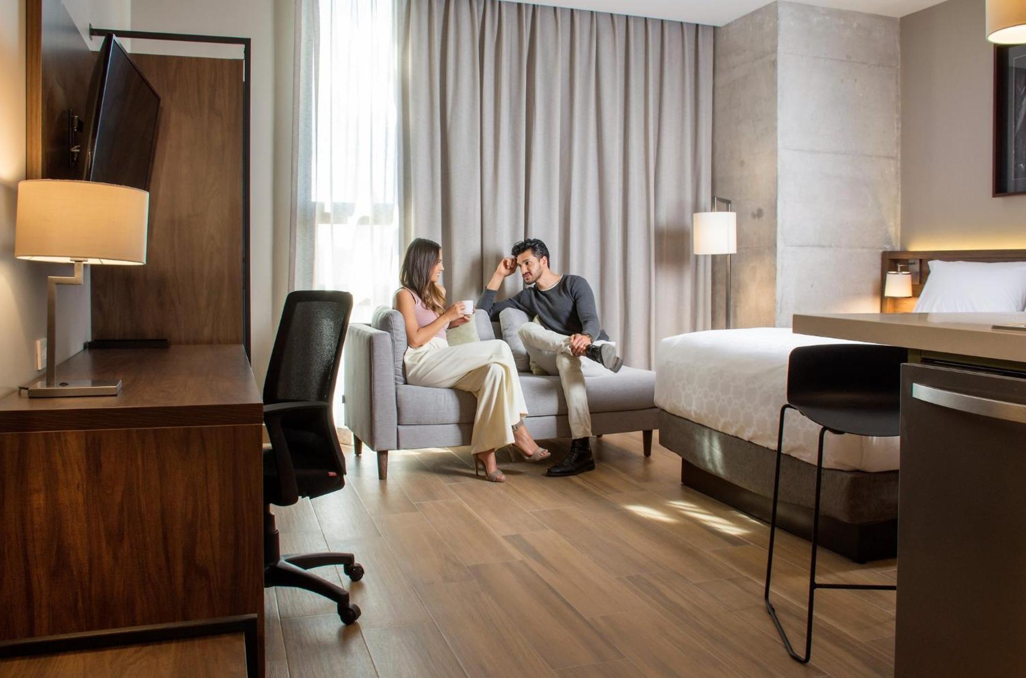 Staybridge Suites - Guadalajara Novena By Ihg Eksteriør billede