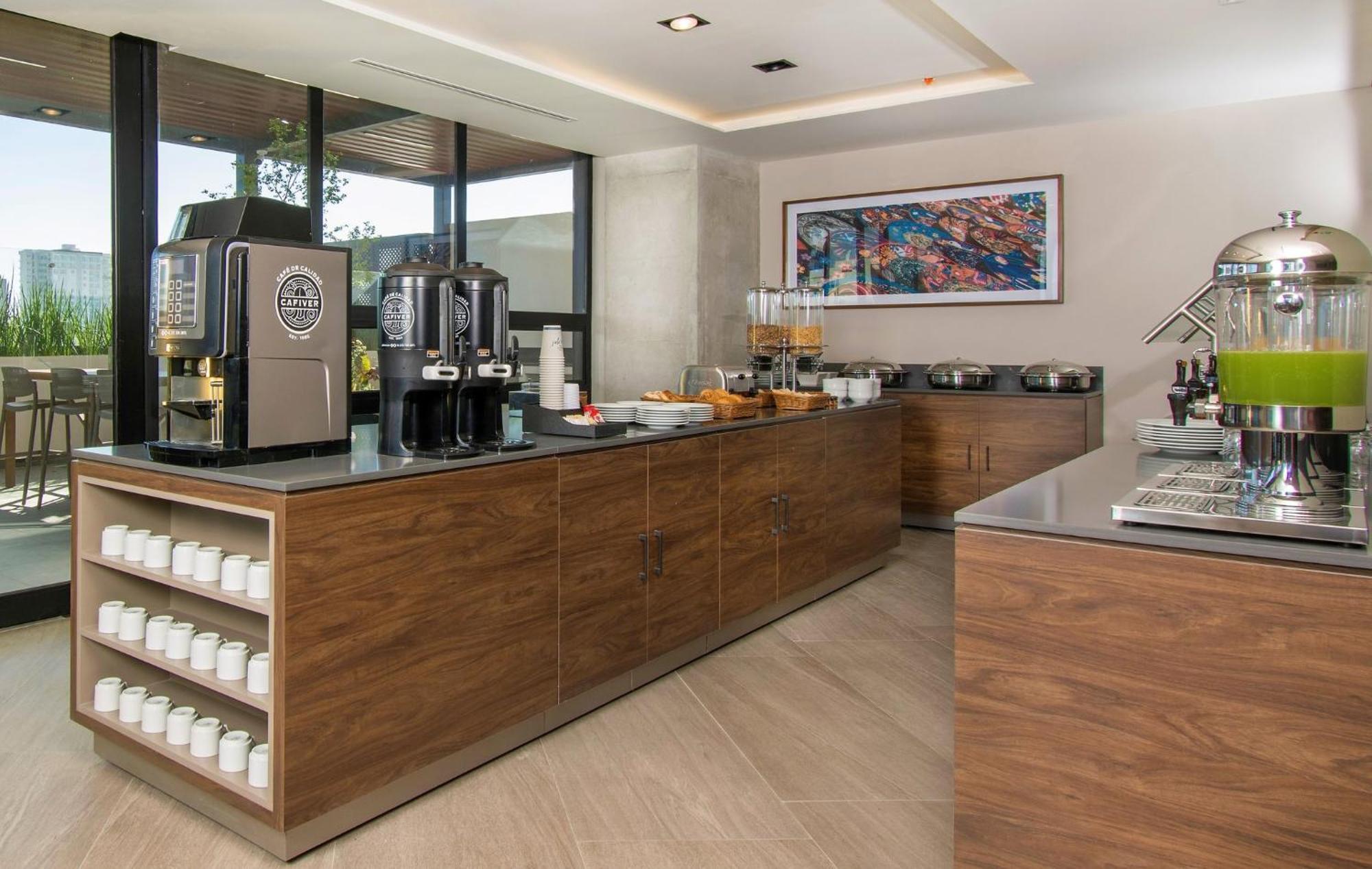 Staybridge Suites - Guadalajara Novena By Ihg Eksteriør billede